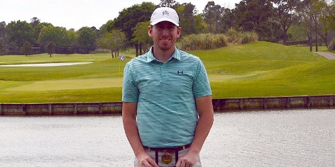 Broc Haymon went low to defend his title (TGA photo)