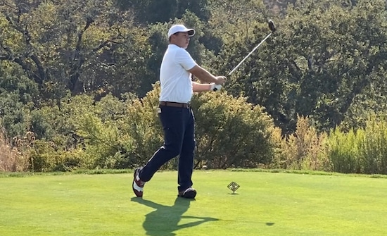 Joe Deraney drives off the gorgeous 18th tee at The Preserve<br>AmateurGolf.com photo