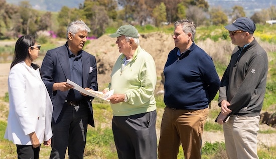The project begins -- from L to R: Avani and Umesh Patel,<br>Robert Trent Jones II, Trent Jones, and Mike Gorman