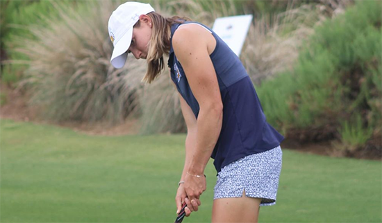 Nicola Kaminski surges in front at the Southwestern Women's Amateur